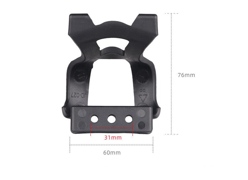 Front view of a black toe cage with dimensions marked: 76 mm high, 68 mm wide and 31 mm between holes